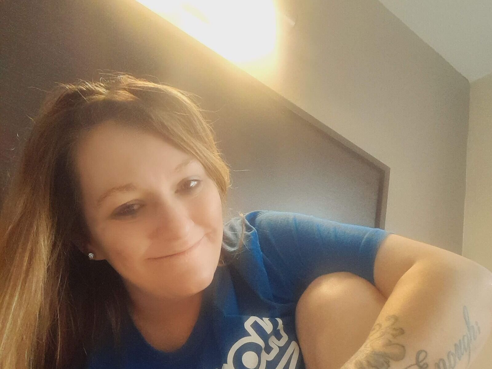 AllieCat Amateur Masturbating