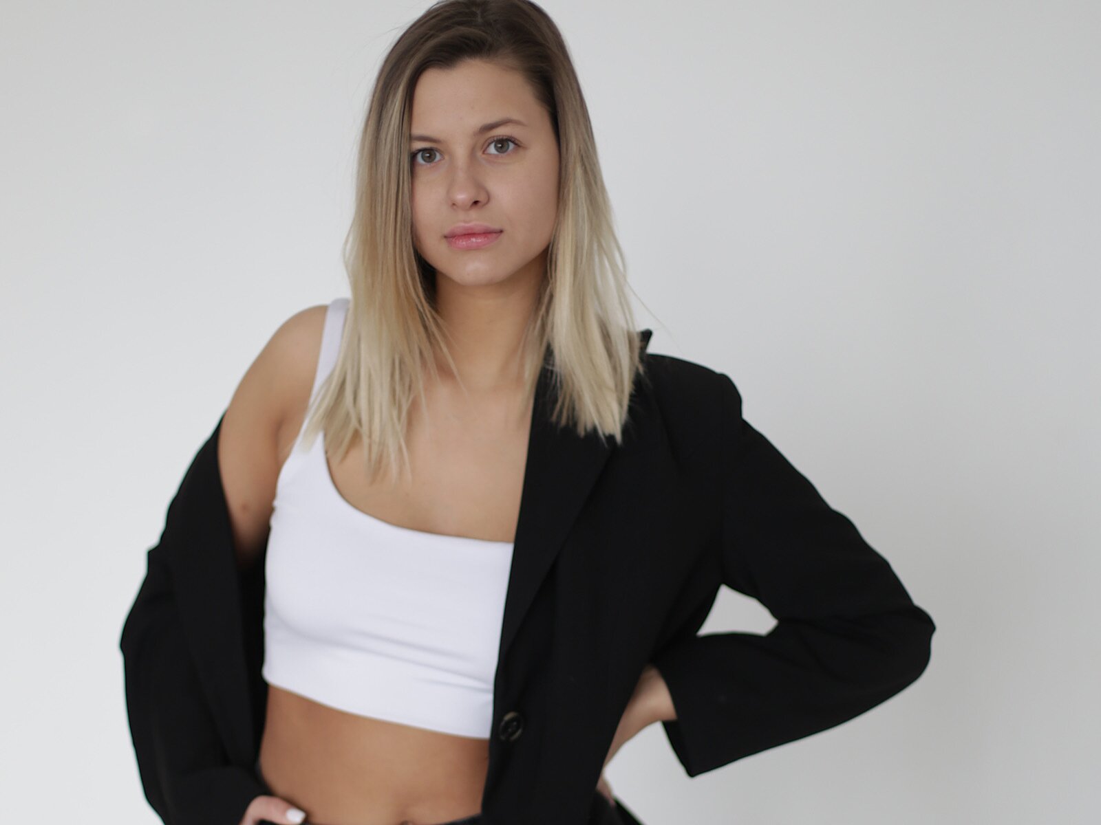 DarinaStern Amateur Masturbating