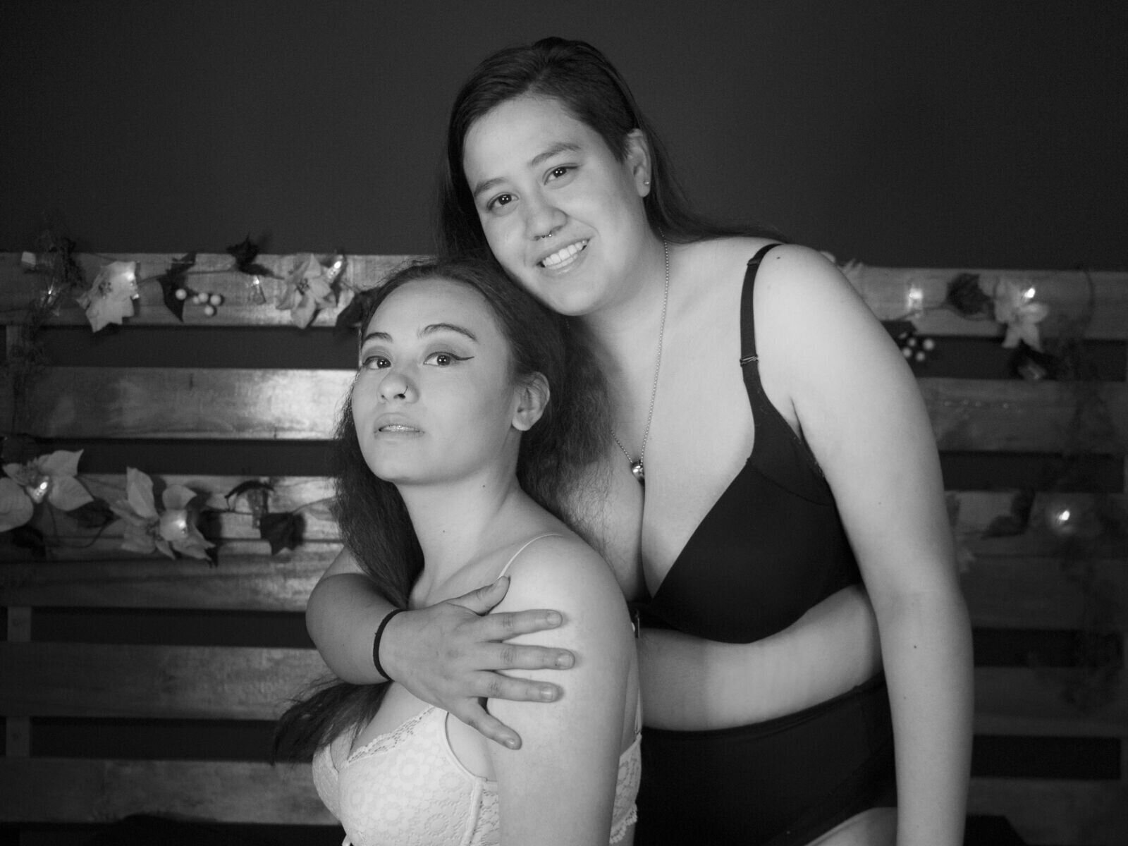EllieAndSam Amateur Masturbating