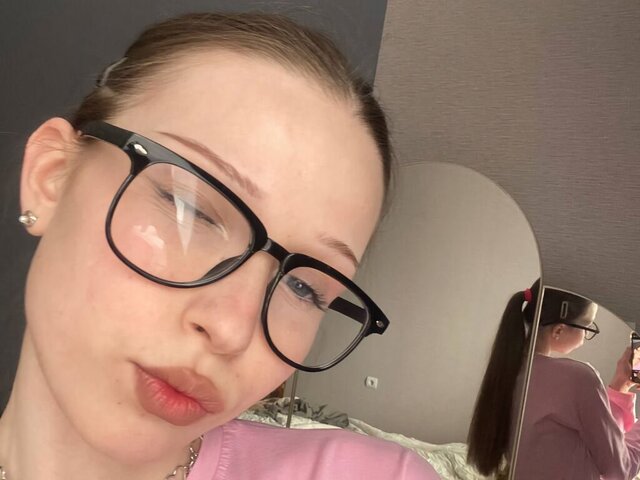 EnolaMetheny Amateur Masturbating