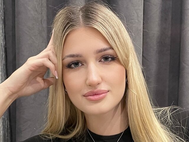 IngaBlossom Amateur Masturbating