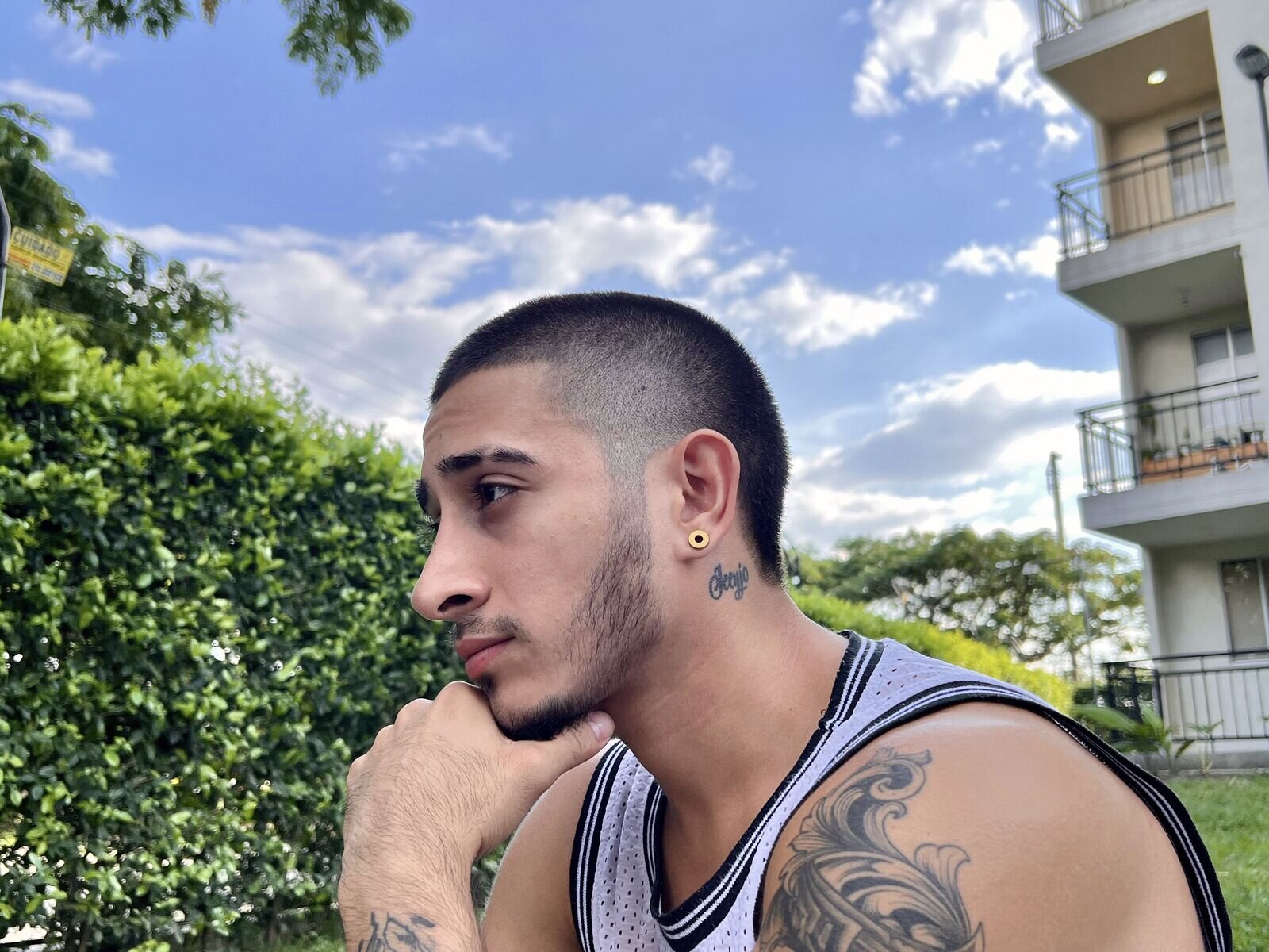 JuanJoher Amateur Masturbating