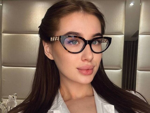 LilyColiins Amateur Masturbating