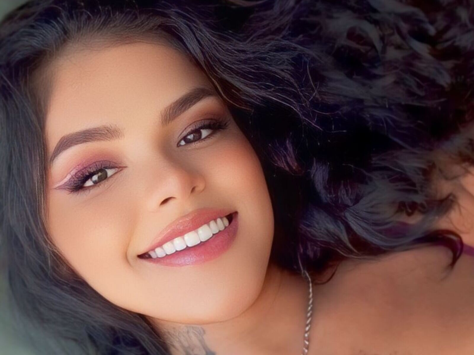 Mindsay Amateur Masturbating