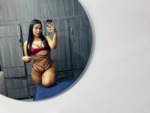 MollyDamiam Amateur Masturbating
