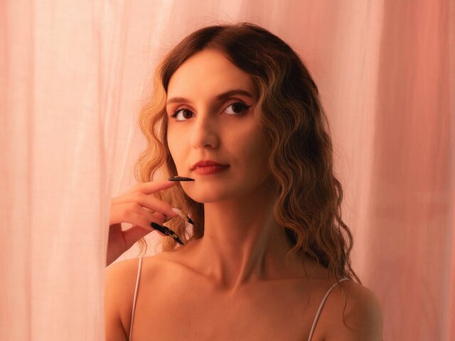 MoonSeraphine Amateur Masturbating