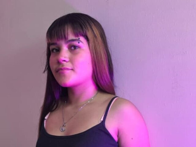 NamiVelle Amateur Masturbating