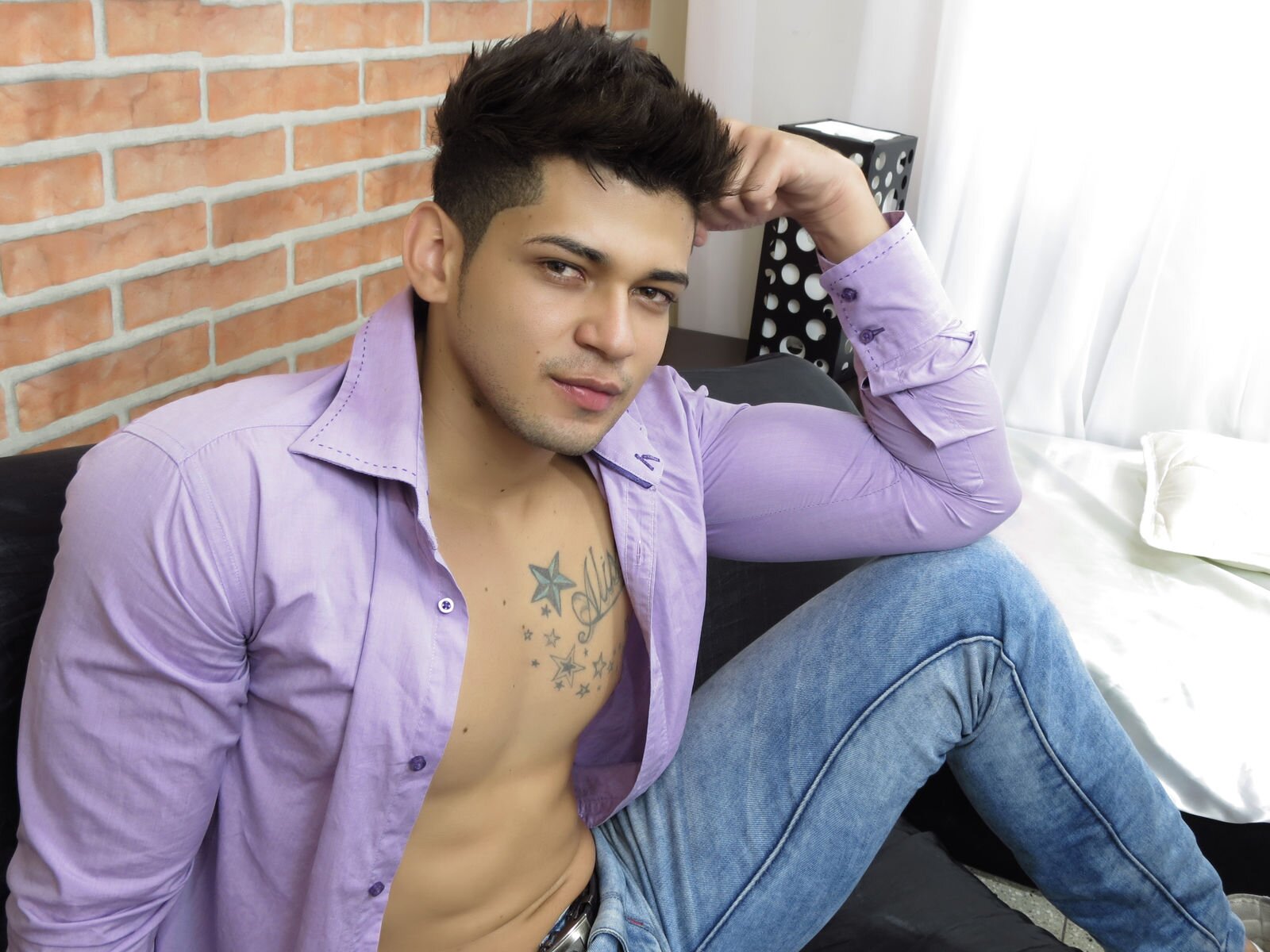 RoxHardyk Amateur Masturbating